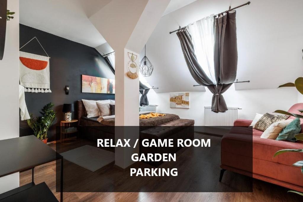 Spacious Flat & Parking Possibility, 3 Stops To Wenceslav Square Praga Zewnętrze zdjęcie